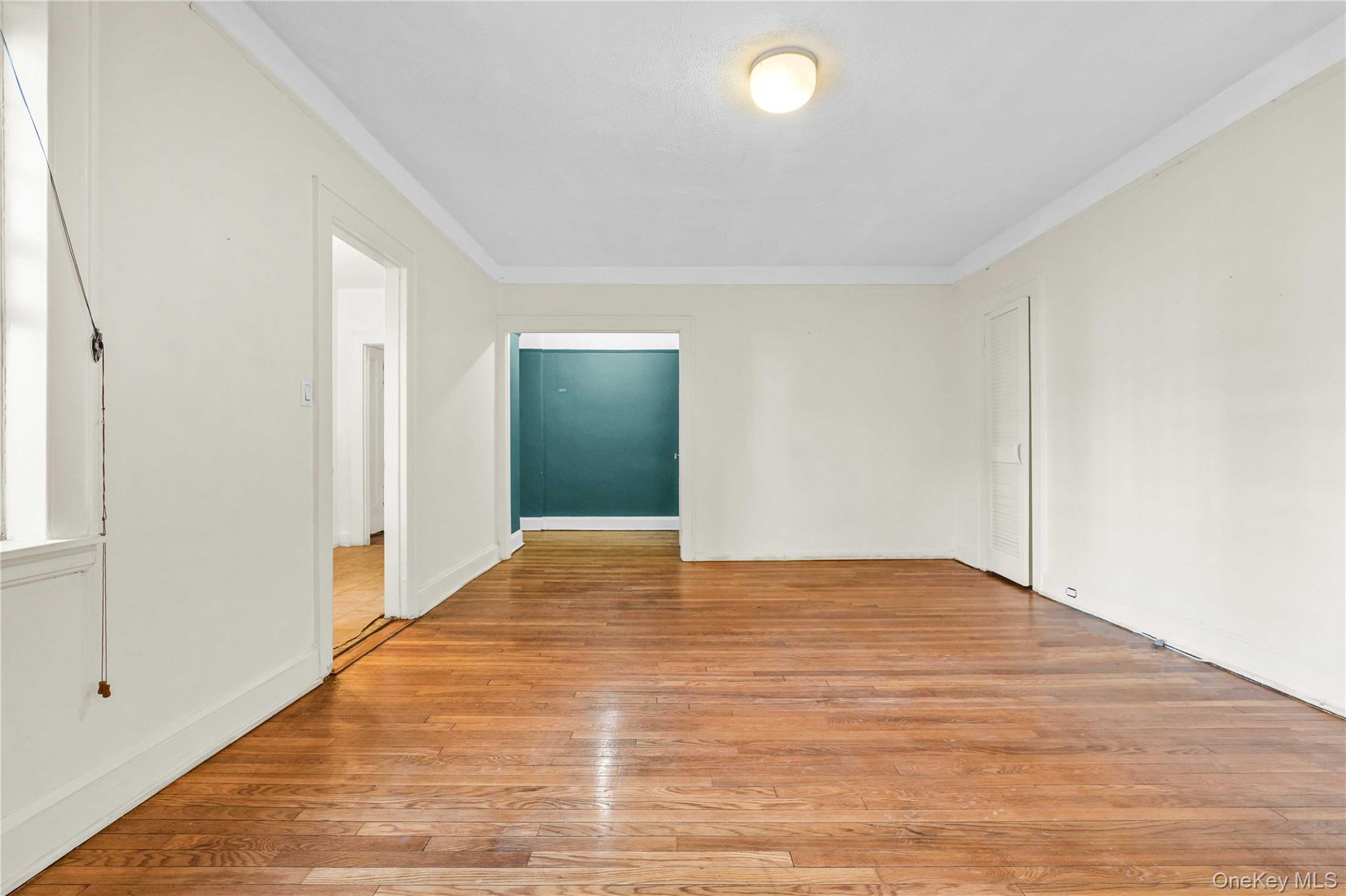 68-30 Burns Street C2