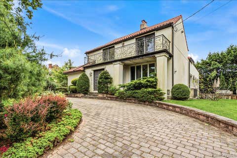 Photo for 15470 Powells Cove Boulevard