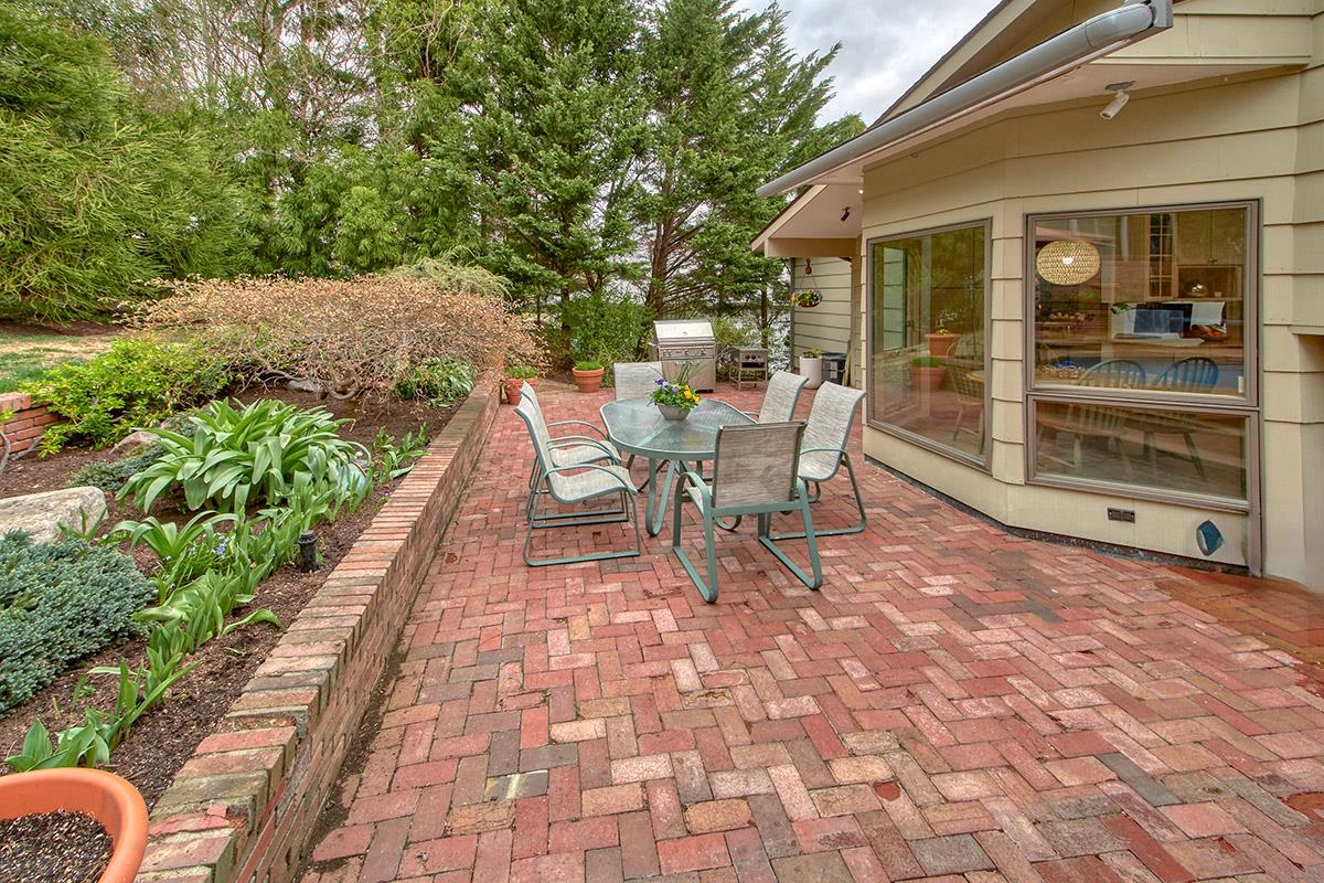 38 Stonewall Circle, White Plains, New York image 30