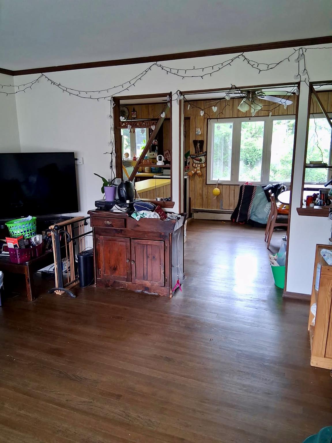 19 Hicks Avenue, Syosset, New York image 8