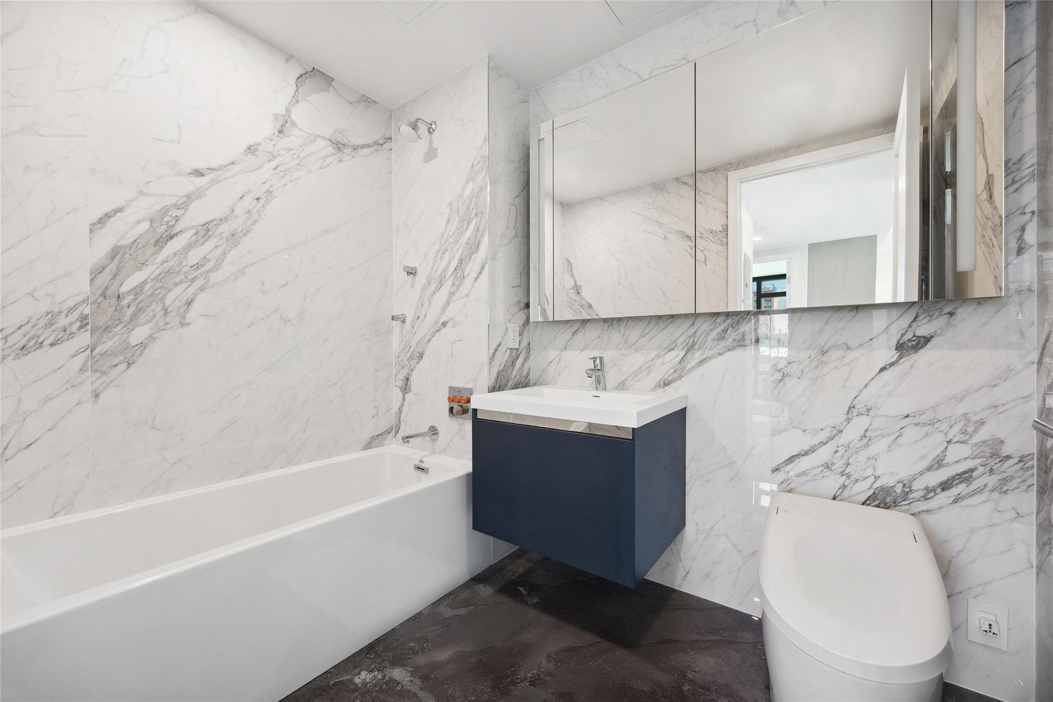 38-20 Parsons Boulevard #602, Flushing, New York image 25