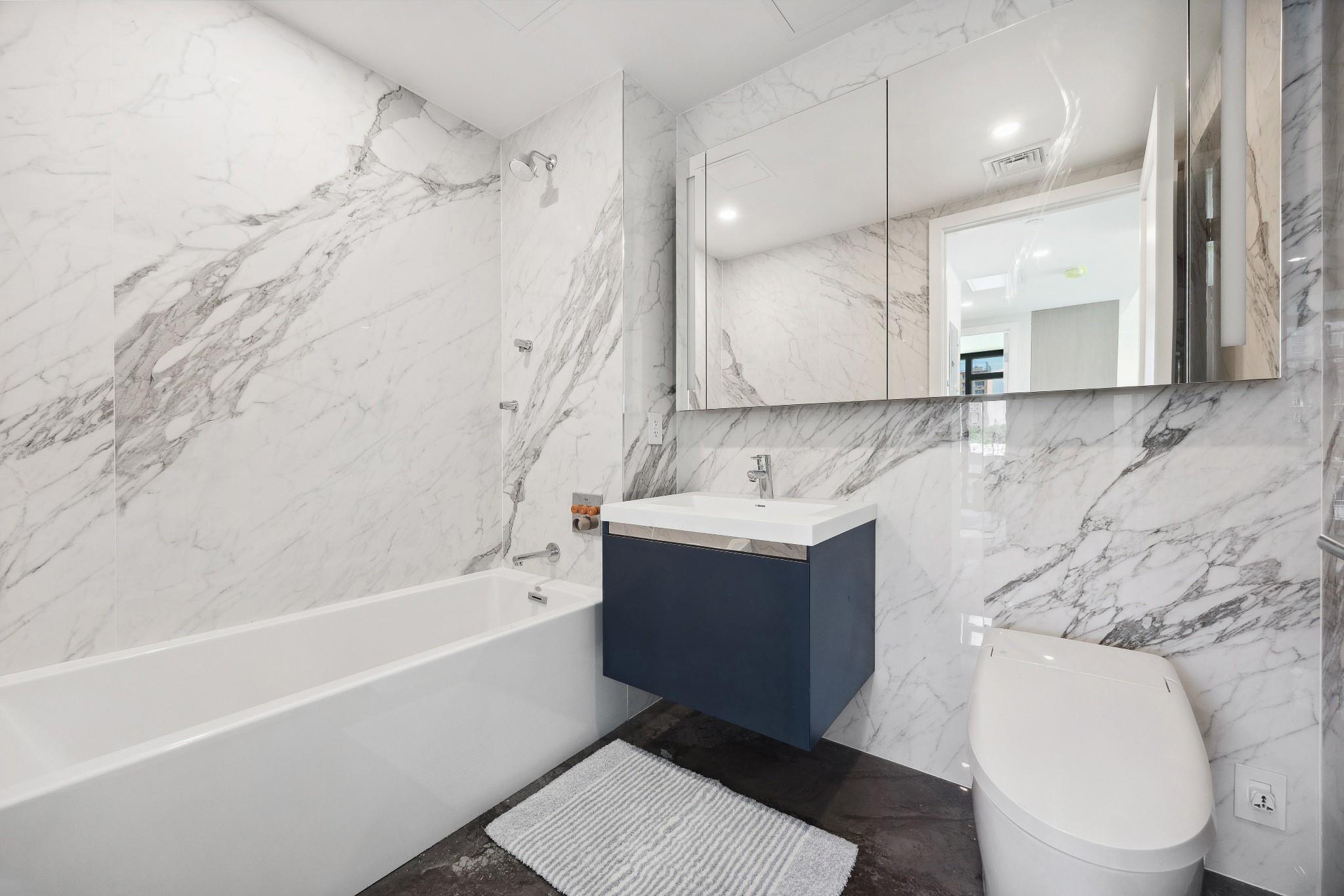 38-20 Parsons Boulevard #602, Flushing, New York image 24
