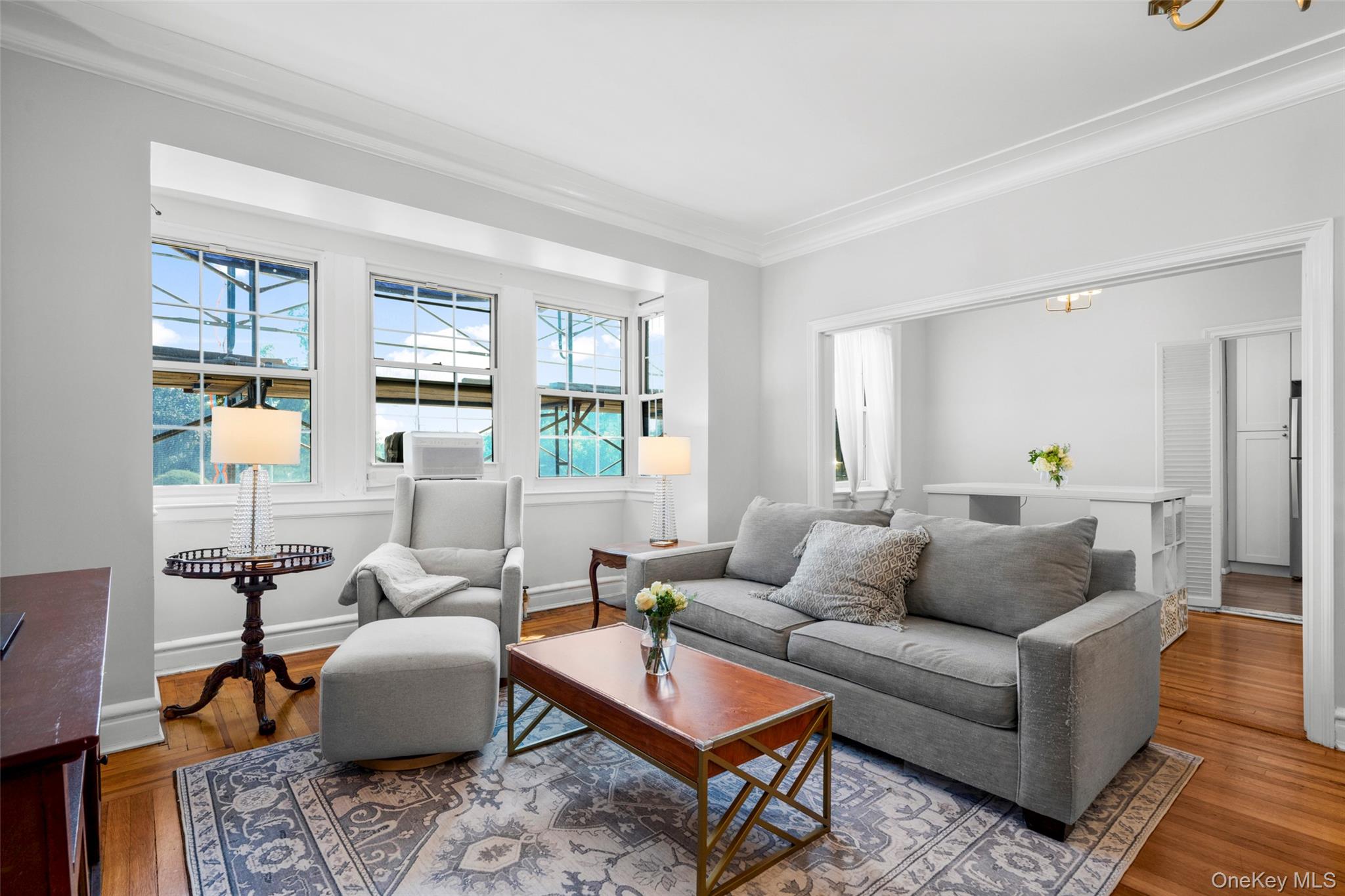 14 N Chatsworth Avenue 2G