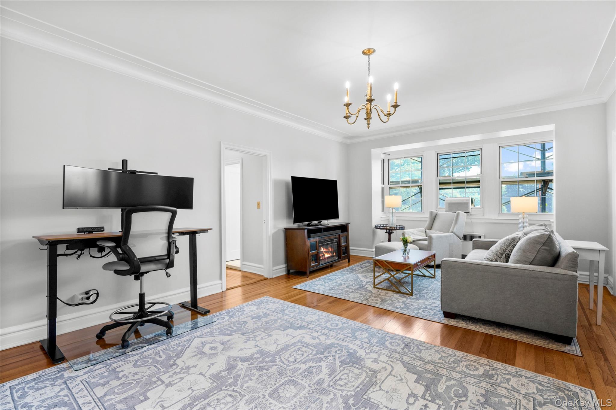 14 N Chatsworth Avenue 2G