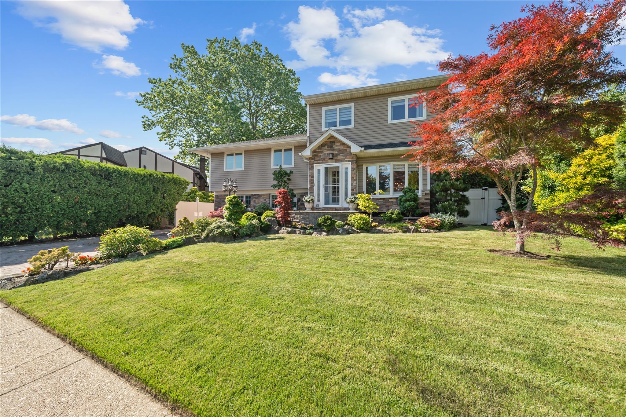 3 Deb Street, Plainview, New York image 3