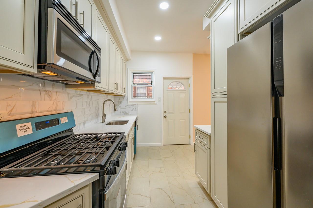 158-34 W 96 Street, Howard Beach, New York image 19