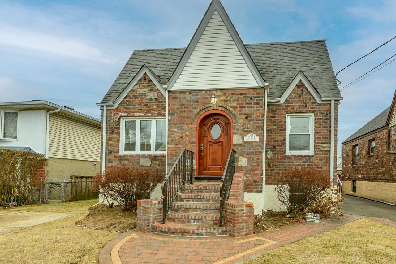 158-34 W 96 Street, Howard Beach, New York image 2