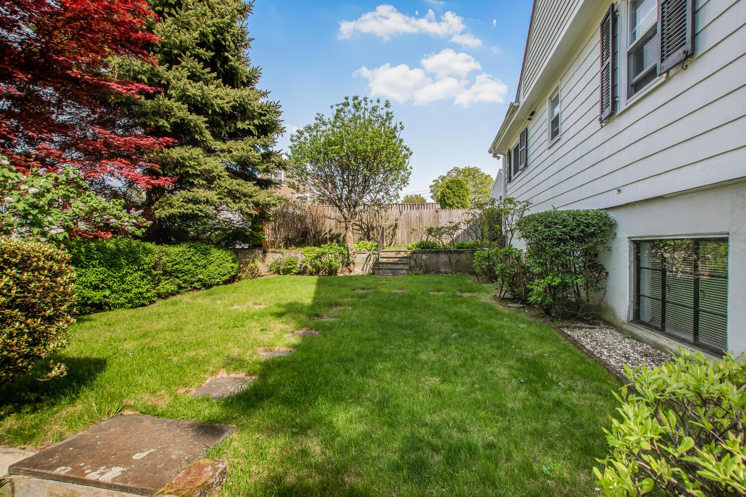 10 Constant Avenue, Yonkers, New York image 33
