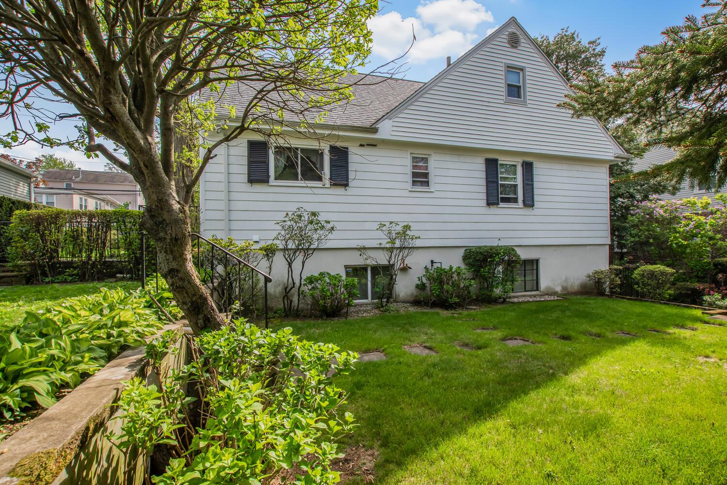 10 Constant Avenue, Yonkers, New York image 40