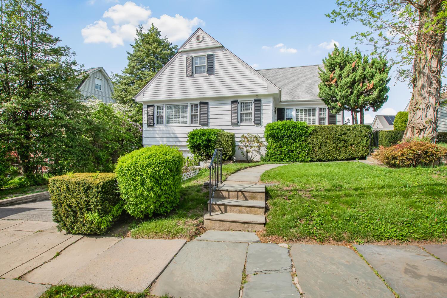 10 Constant Avenue, Yonkers, New York image 3