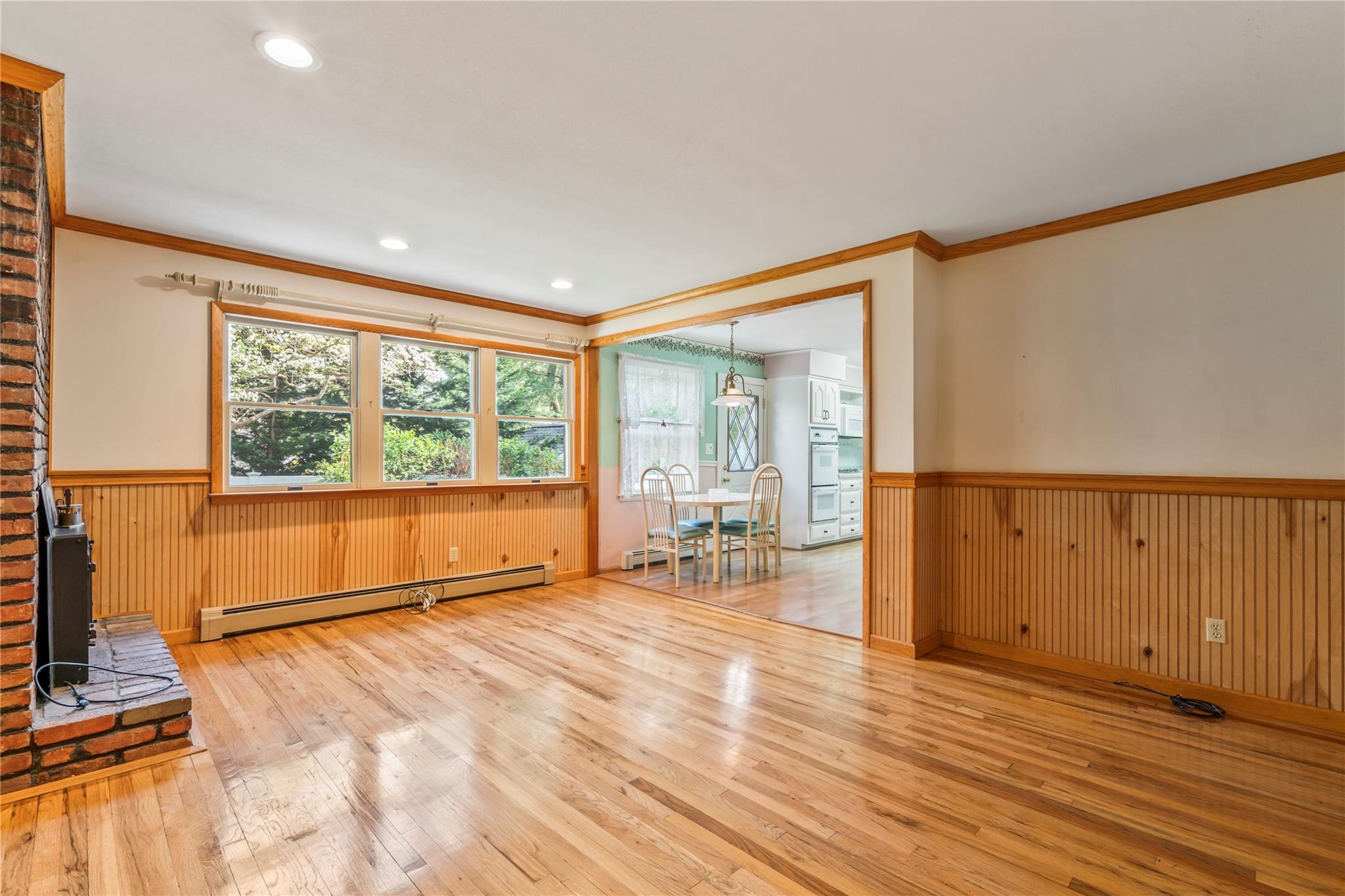 359 Old Bridge Road, East Northport, New York image 5
