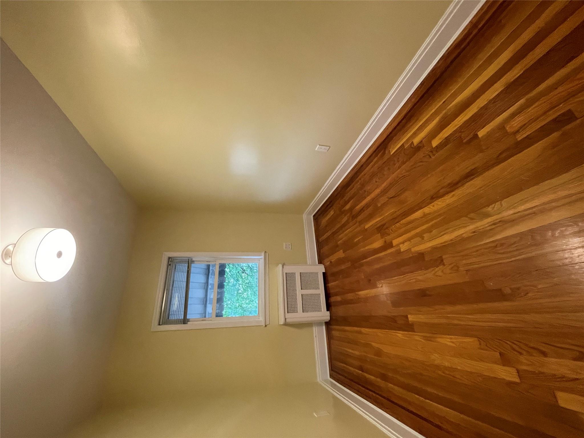 64-18 84 Place, Middle Village, New York image 32