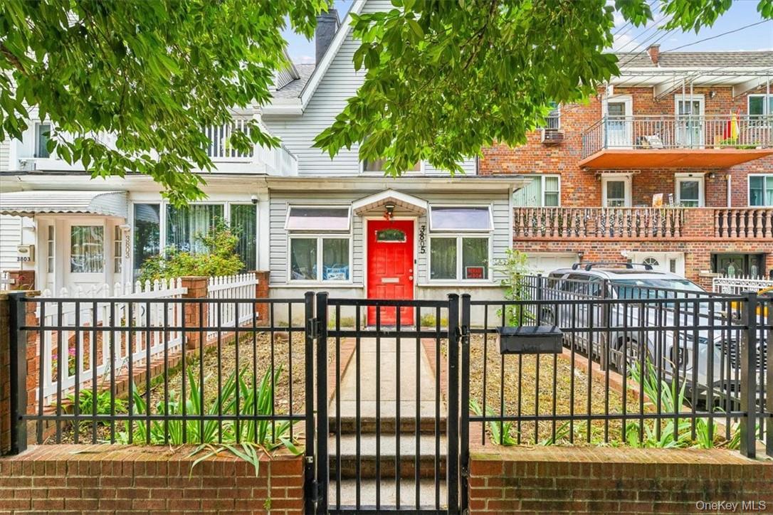 3805 Sedgwick Avenue