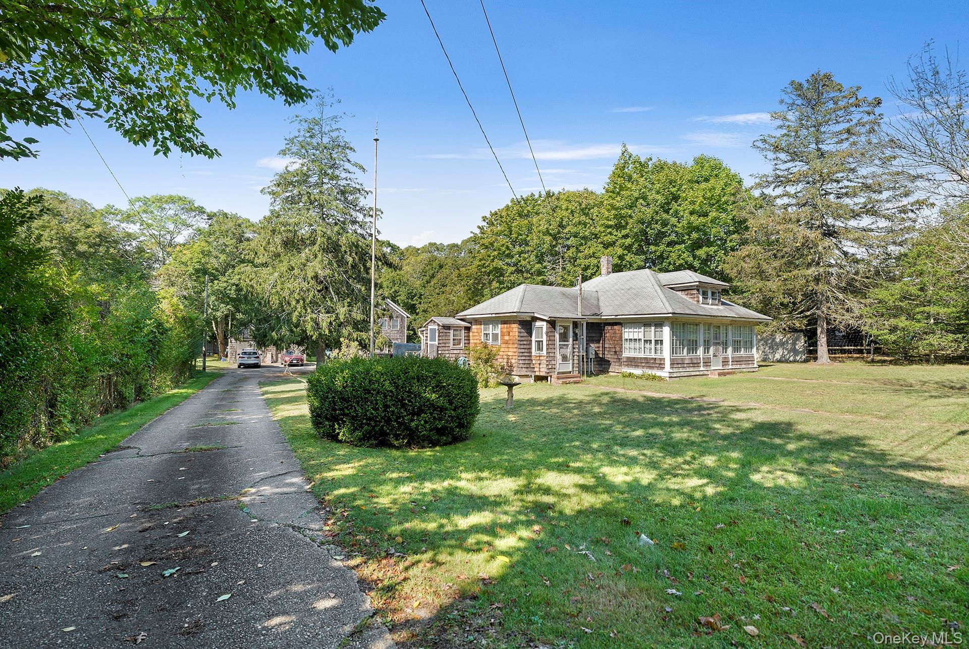 540 Abrahams Path