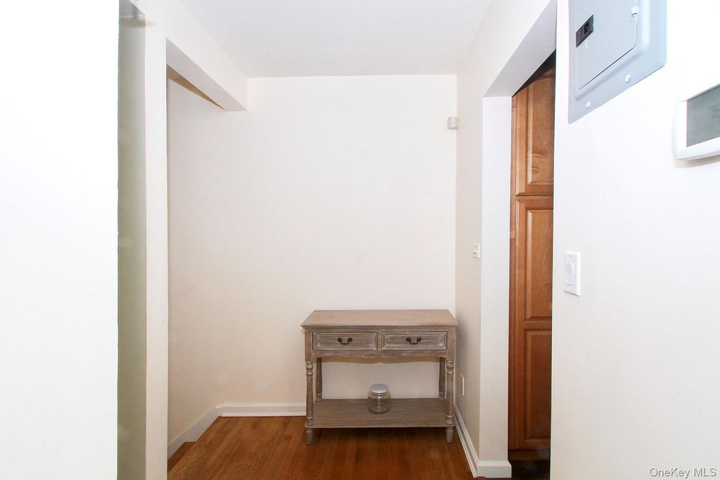 Photo of 129 Fifteenth Street #B2, Garden City, NY 11530 (MLS # 986986)