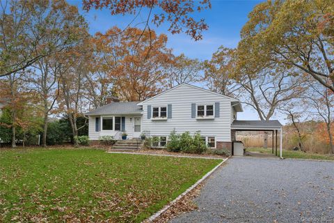 23 Old Main Road Quogue NY 11959