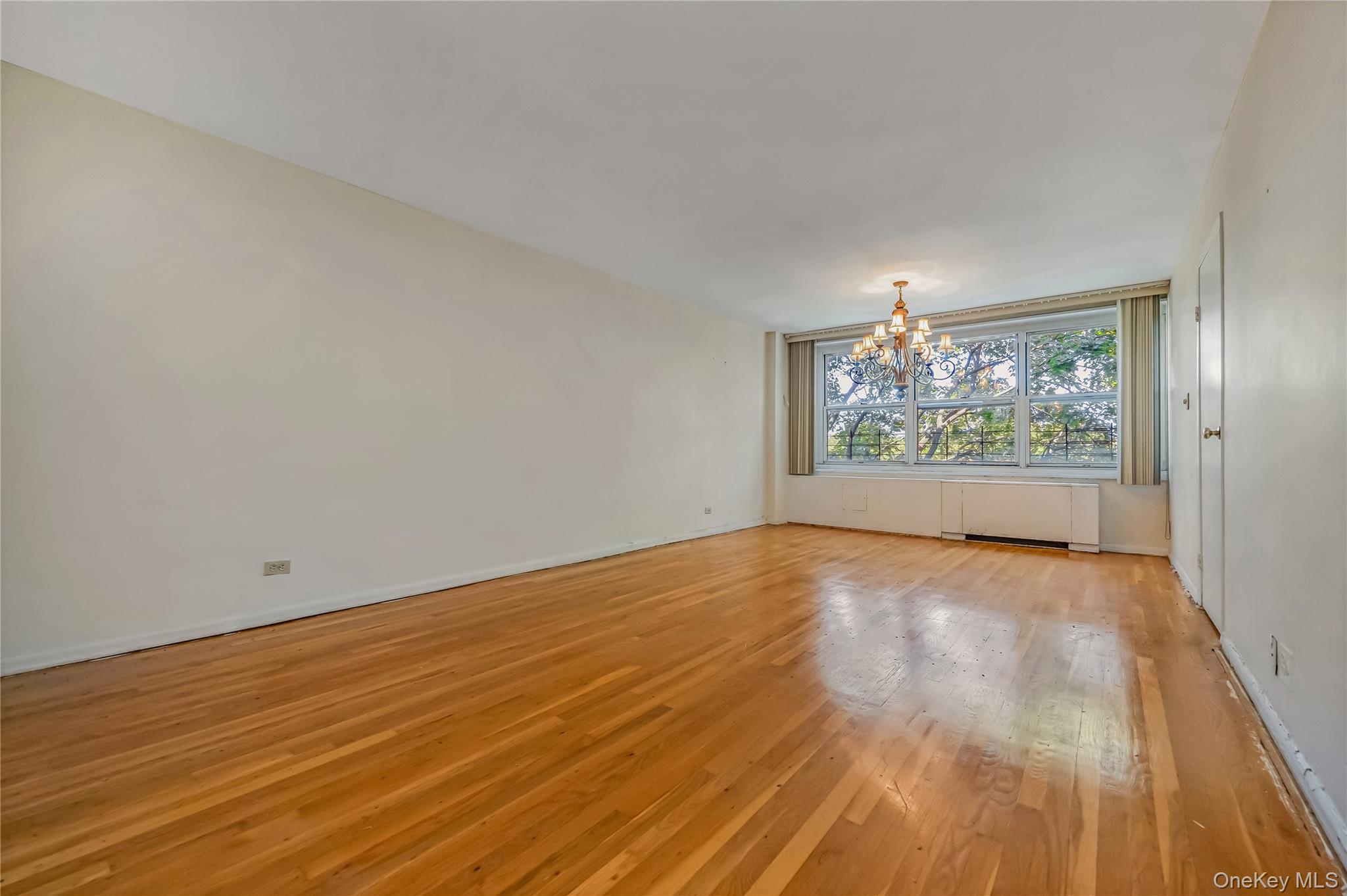 211-10 18th Avenue 4G