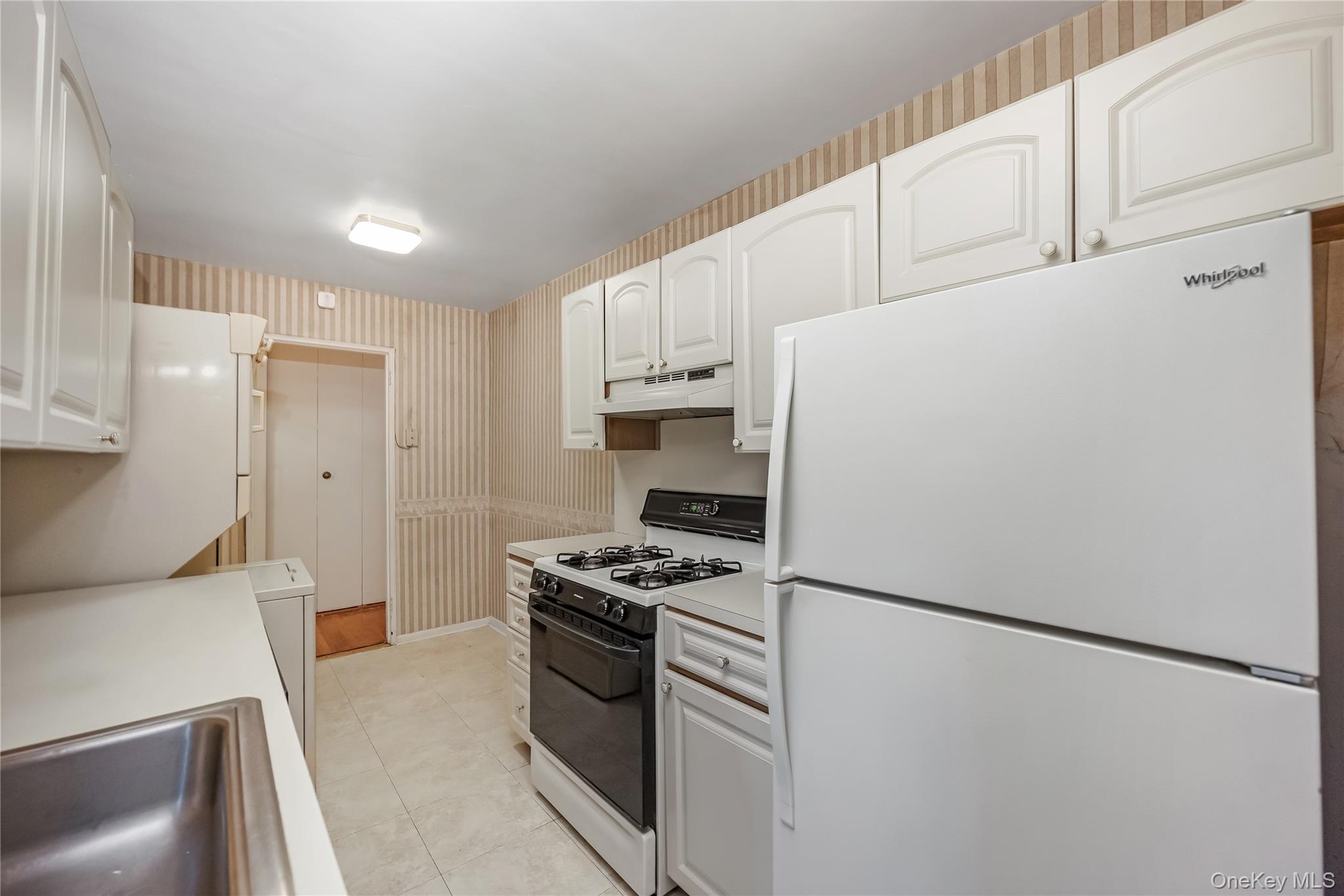 211-10 18th Avenue 4G