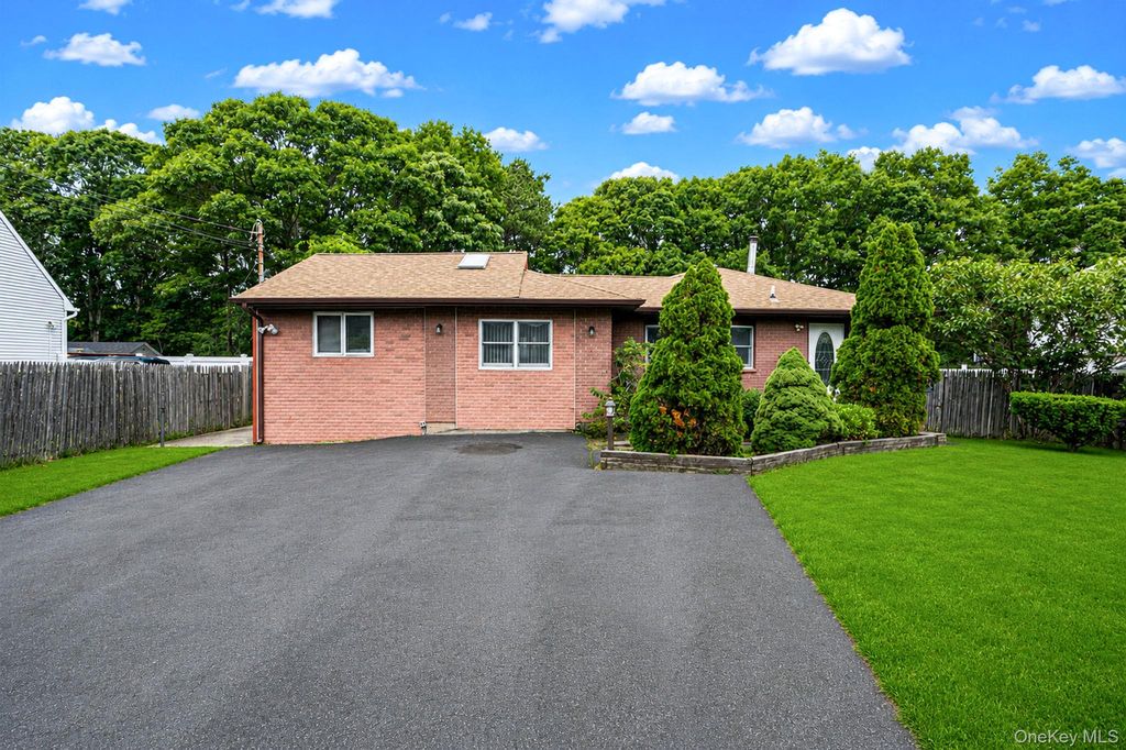 Photo of 119 Chanel Drive E, Shirley, NY 11967 (MLS # 1018809)