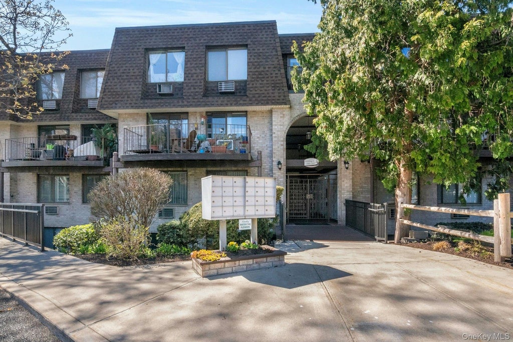 Photo of 311 Kemeys Cove Ave, Briarcliff Manor, NY 10510 (MLS # 958553)