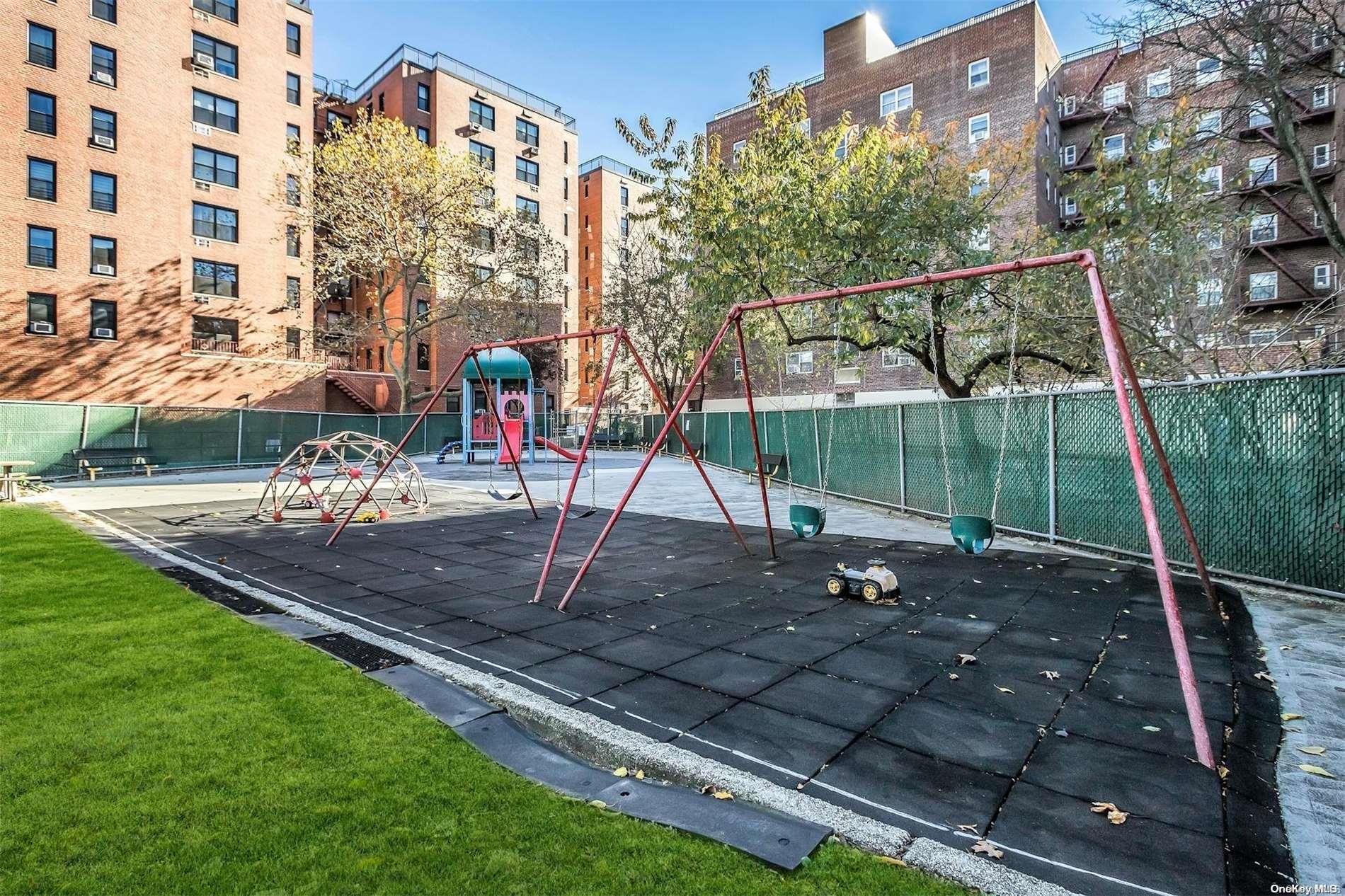 139-15 83 Avenue #409, Briarwood, New York image 27