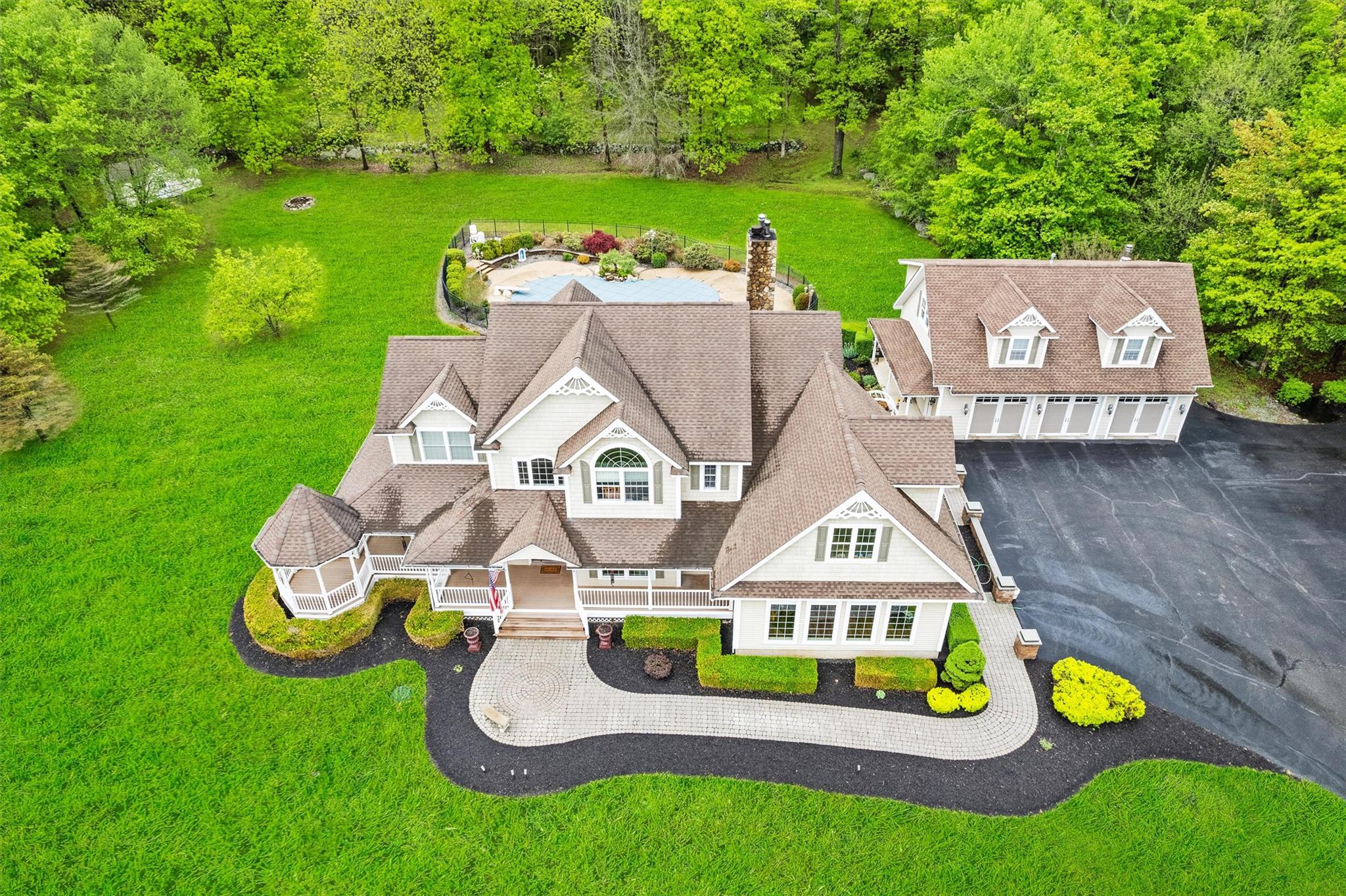 34 Satriano Court, Montgomery, New York image 2