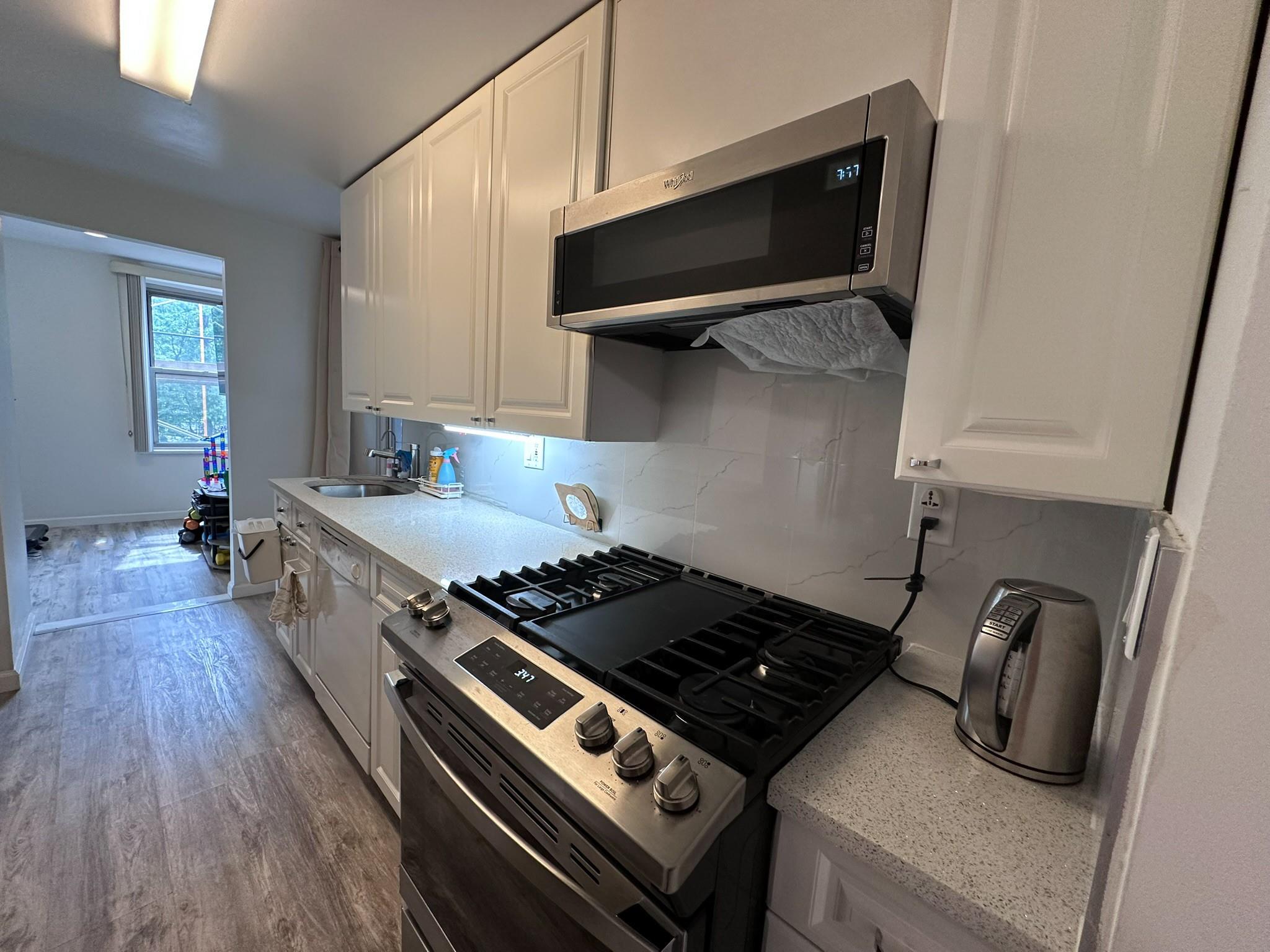 209-15 18 Avenue 2A