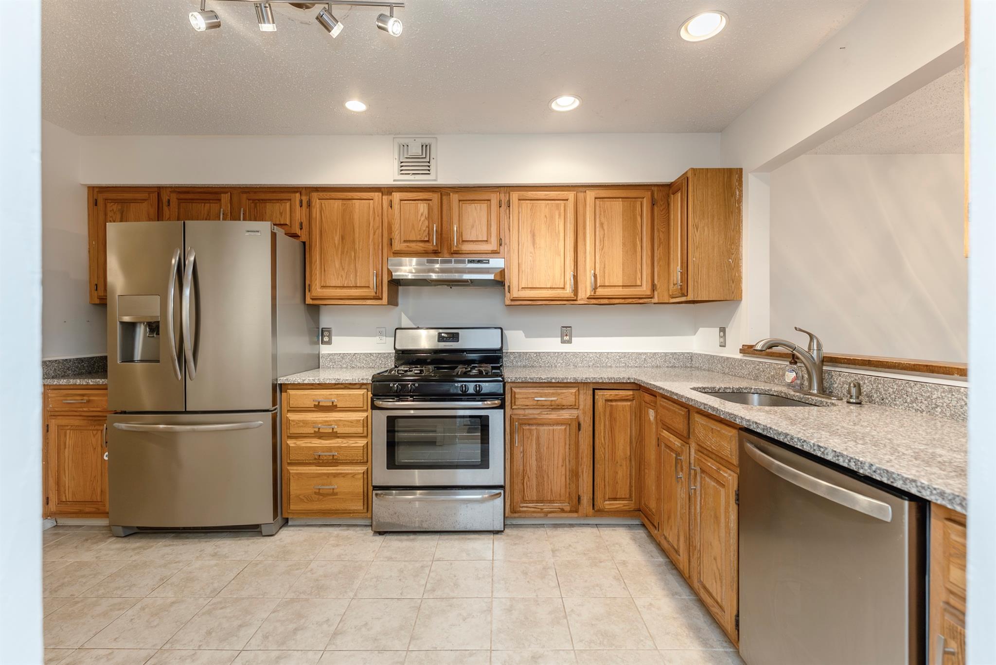 98 Red Maple Road, Saugerties, New York image 15