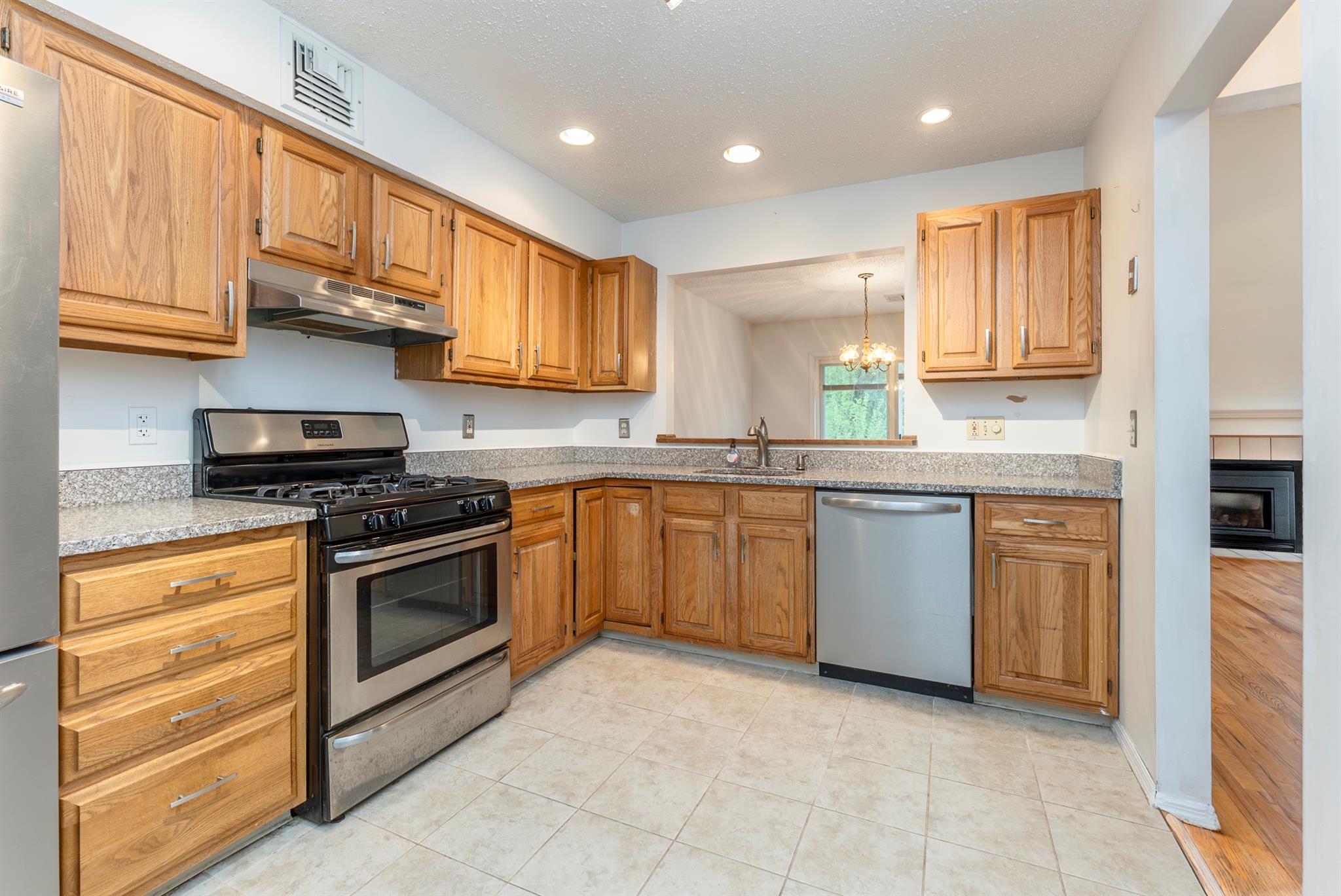 98 Red Maple Road, Saugerties, New York image 14
