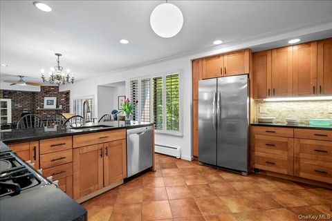 Tiny photo for 9 Salisbury Place, Nyack, NY 10960 (MLS # 998327)