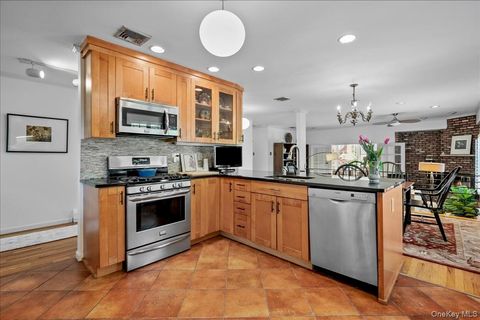 Tiny photo for 9 Salisbury Place, Nyack, NY 10960 (MLS # 998327)
