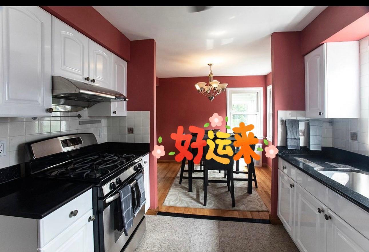 6614 N 254th Street, Little Neck, Florida image 2