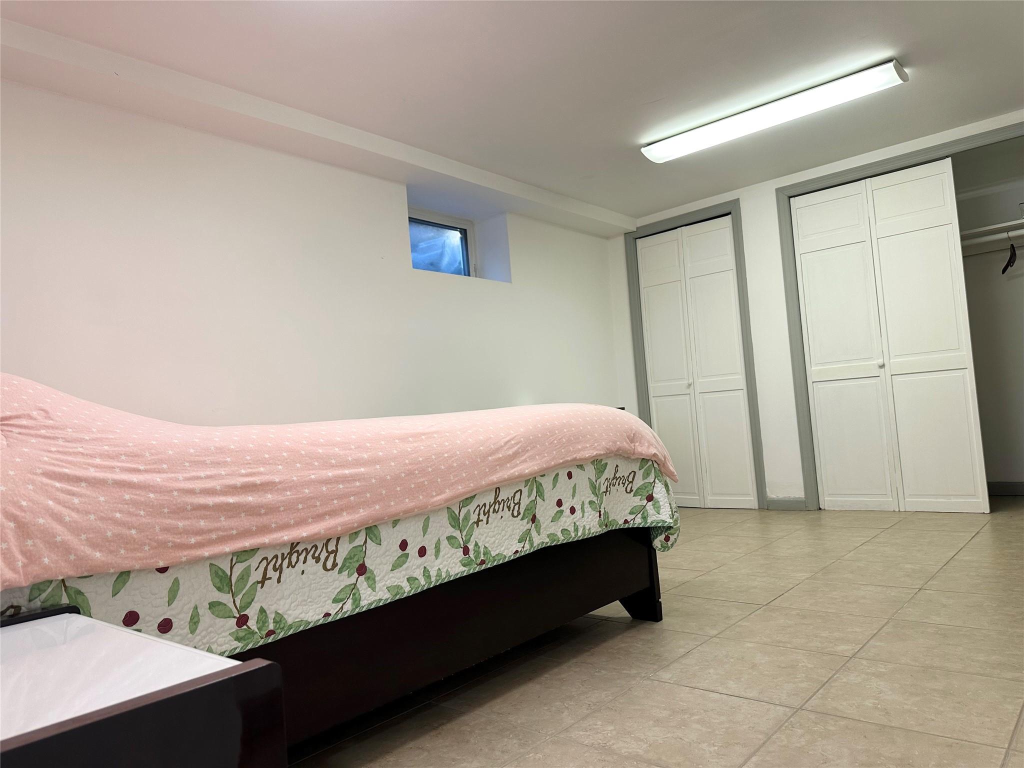 6614 N 254th Street, Little Neck, Florida image 7
