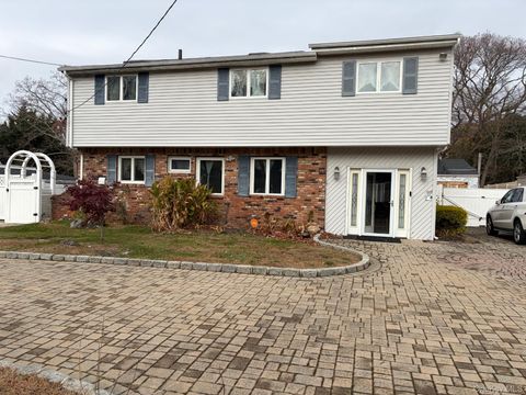 Photo of 5 Joy Road, Selden, NY 11784 (MLS # 943890)