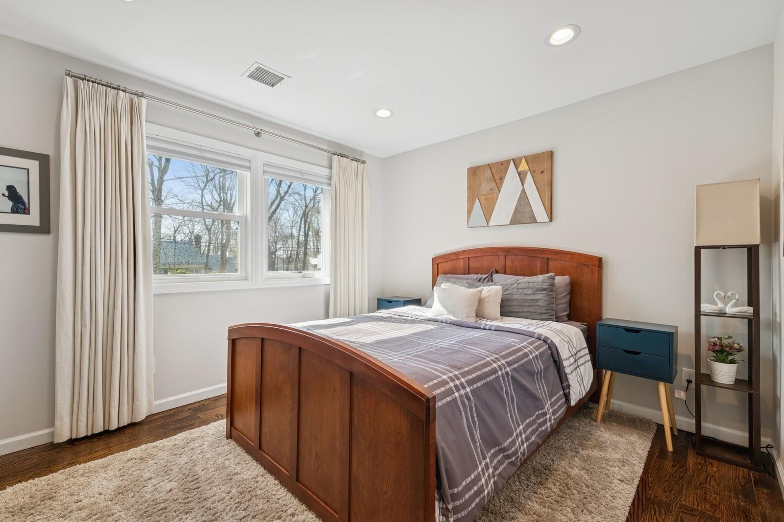 18 N Paul Revere Lane, Centerport, New York image 14