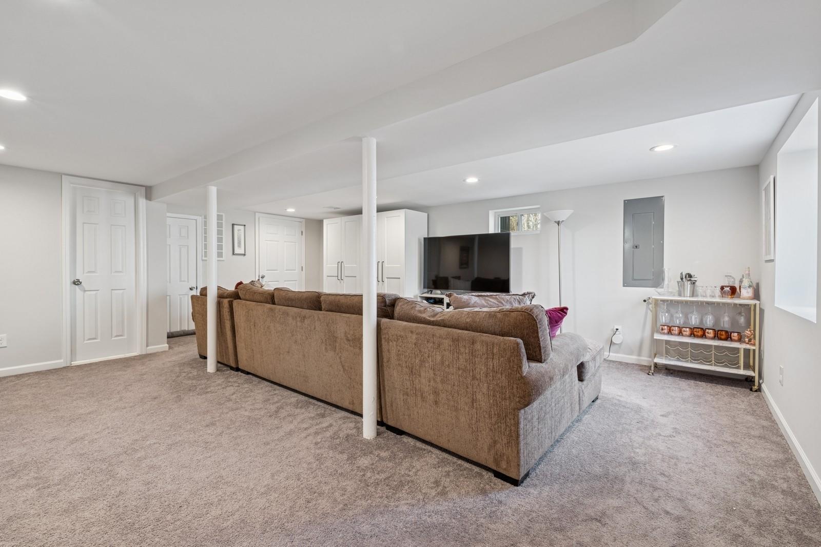 18 N Paul Revere Lane, Centerport, New York image 19