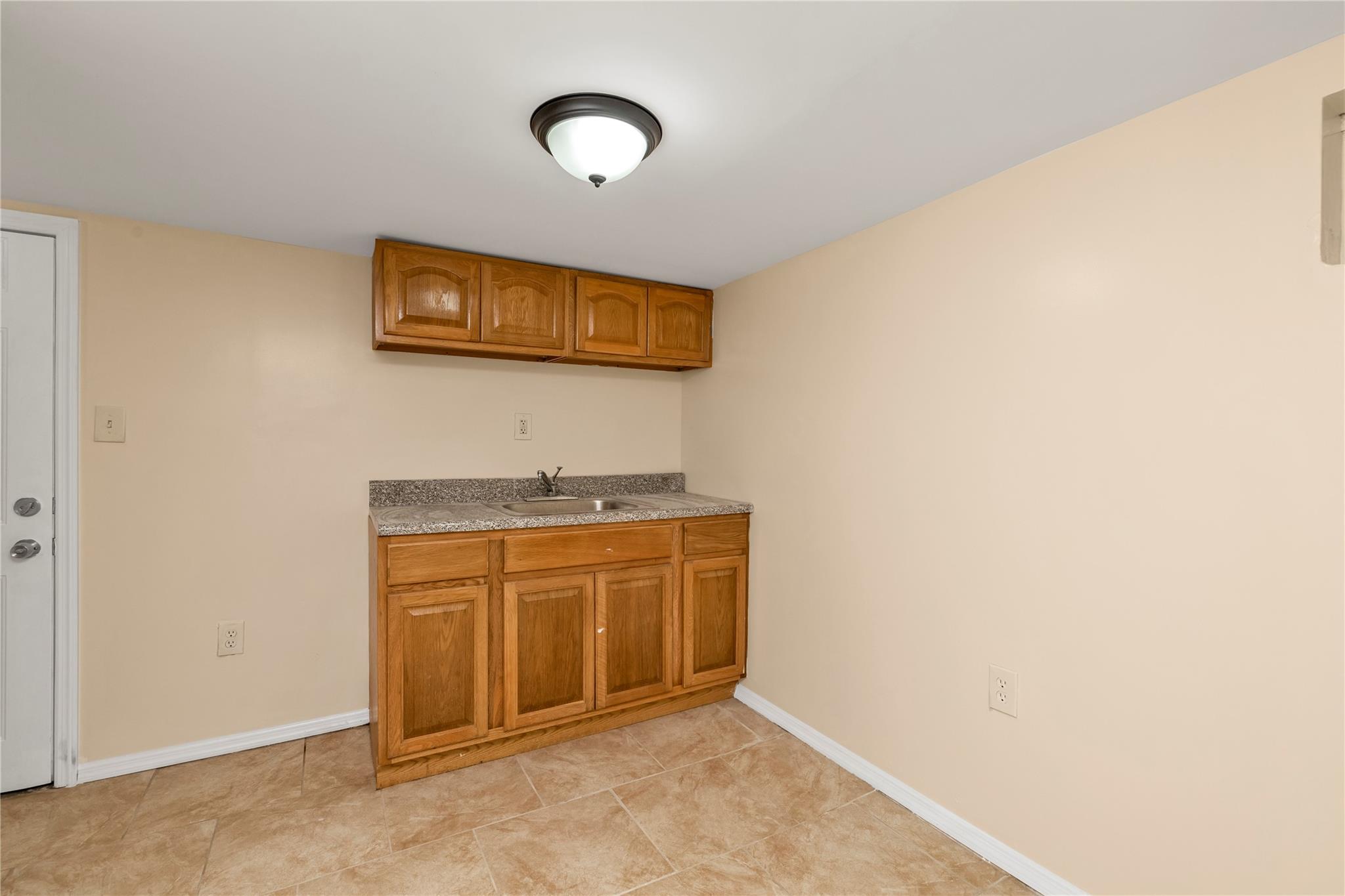 218-31 110 Avenue, Queens Village, New York image 15