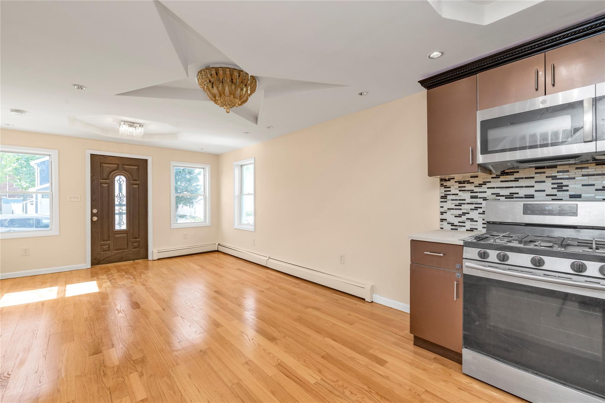 218-31 110 Avenue, Queens Village, New York image 6