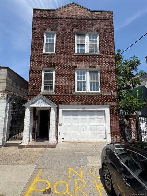 Multifamily For Sale - 7 E 181st Street<br/> Bronx, NY 10453