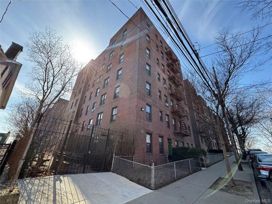 740 E 232ND ST # TB, BRONX, NY 10466 - Image 1c1774fa4cffc6e60b2c1d7789645a3e/677626491