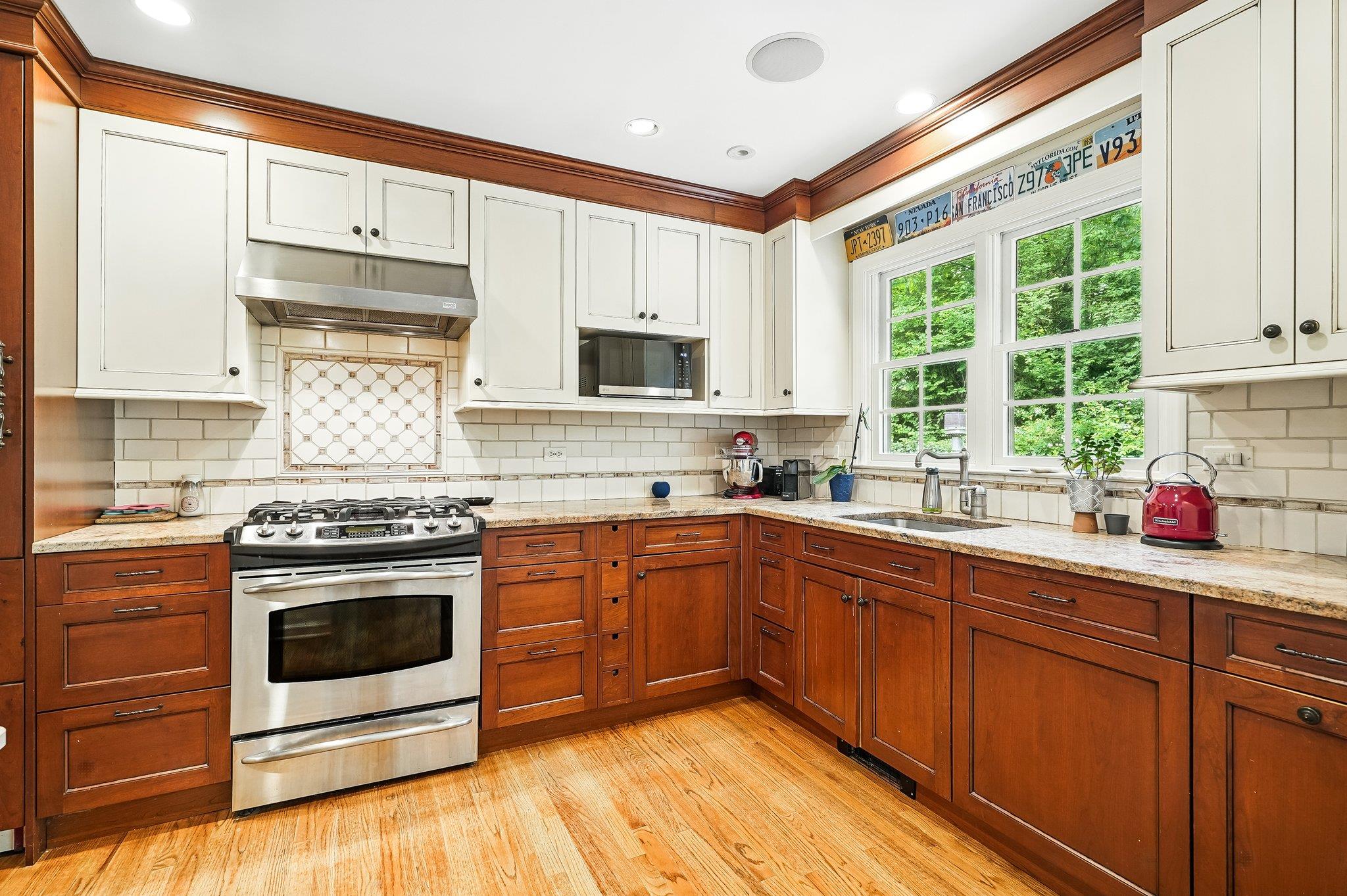 43 Bellain Avenue, Harrison, New York image 11