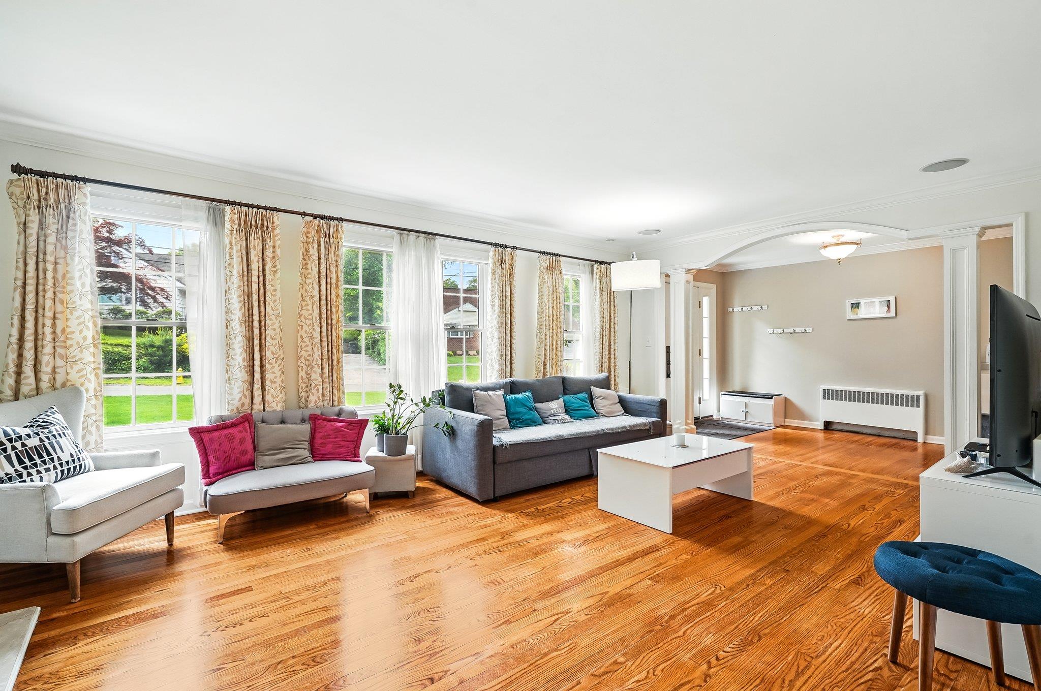 43 Bellain Avenue, Harrison, New York image 5