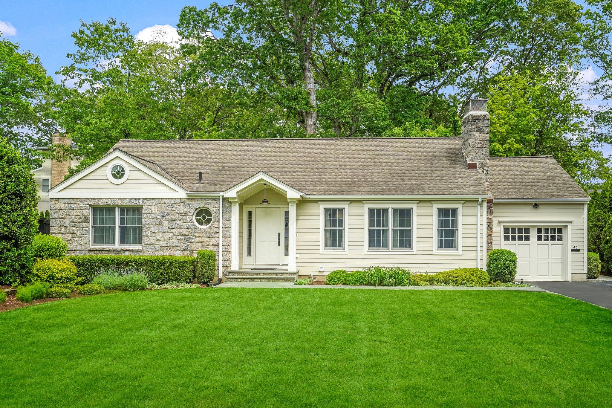 43 Bellain Avenue, Harrison, New York image 1