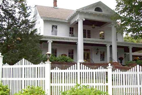 110 Round Hill Road