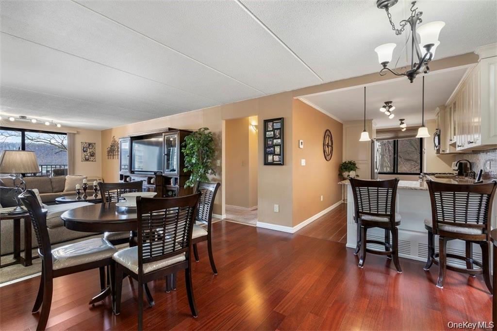 1116 Warburton Avenue 2A