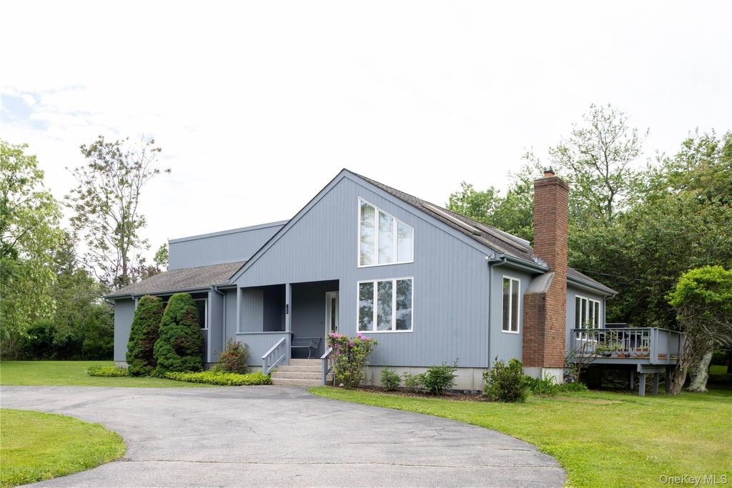 Photo of 100 Bayberry Lane, Southold, NY 11971 (MLS # 1004231)