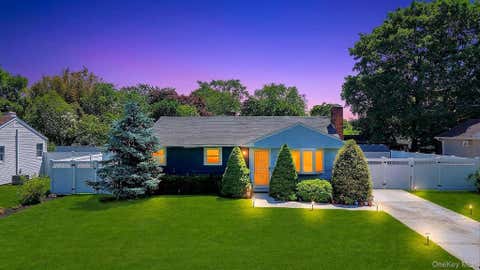 Homes For Sale - 2815 Eagle Avenue<br/> Medford, NY 11763
