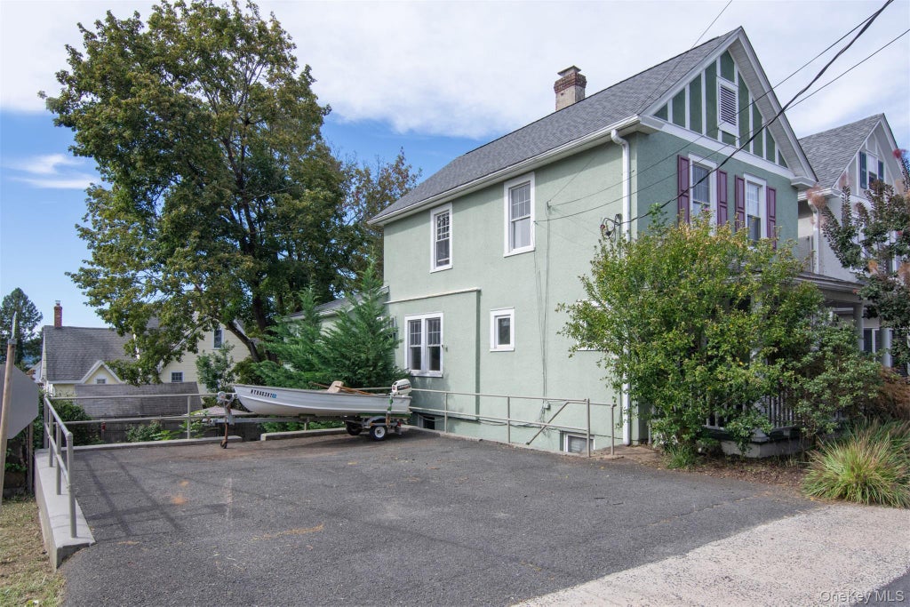 Photo of 18 Grinnell Street, Irvington, NY 10533 (MLS # 1038059)