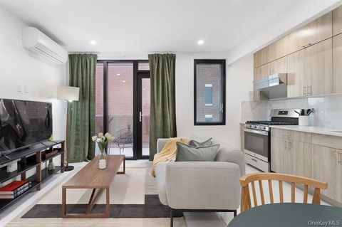 Condo For Sale - 124-28 Queens Boulevard #PH-B<br/> Kew Gardens, NY 11415