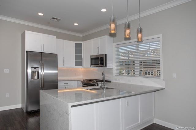 148 SOUTH FRONT Street S221